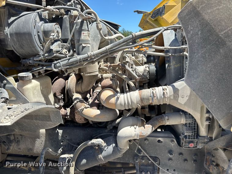 image for item DY0407 2007 Sterling L-Line dump truck