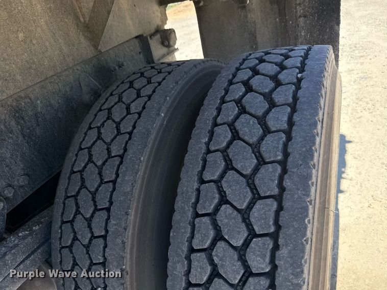 image for item DY0407 2007 Sterling L-Line dump truck