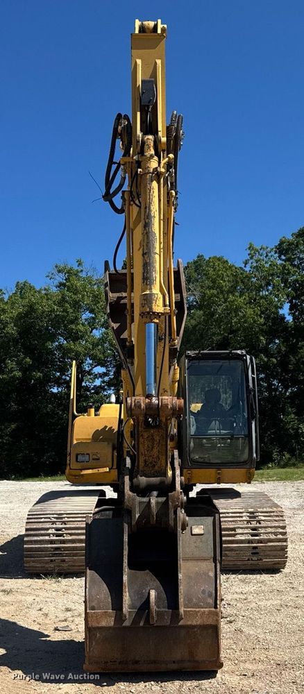 EXCAVADORA 2006 JOHN DEERE 200CLC