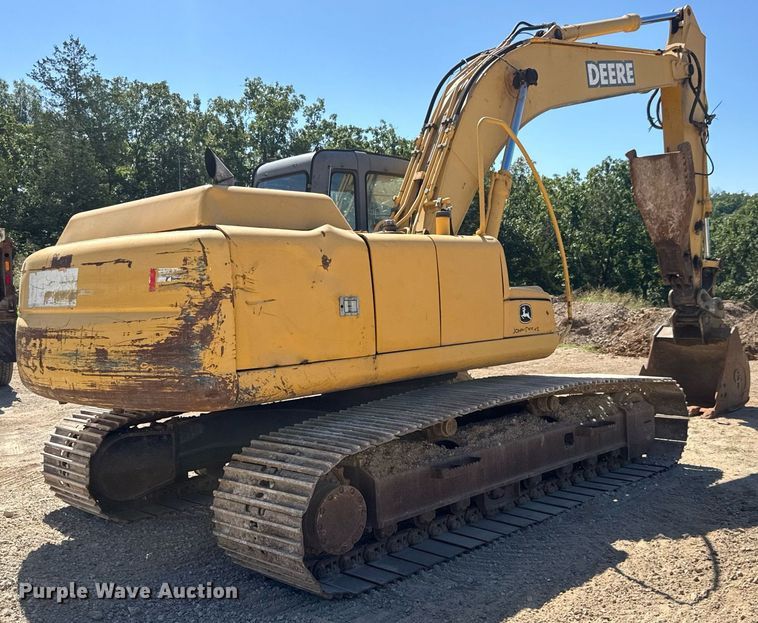 EXCAVADORA 2006 JOHN DEERE 200CLC