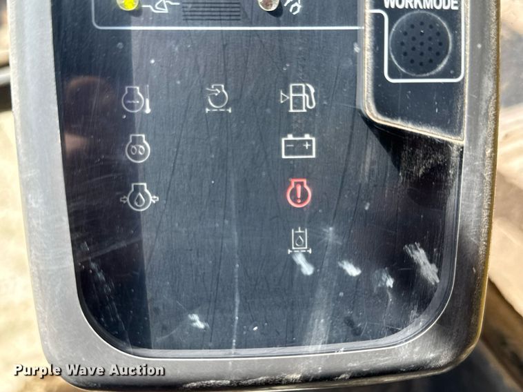 image for item DY0408 2006 John Deere 200C LC excavator