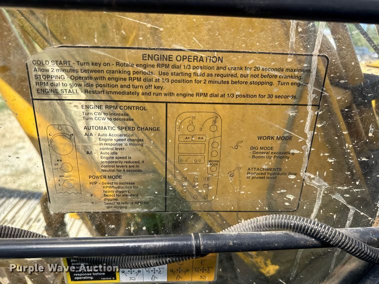 image for item DY0408 2006 John Deere 200C LC excavator