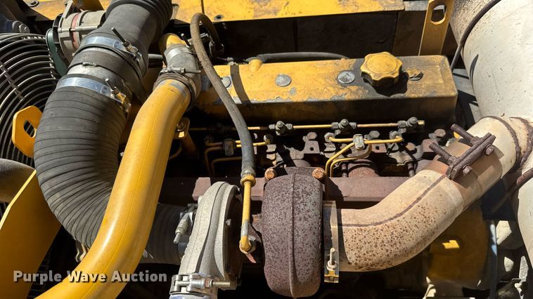 image for item DY0408 2006 John Deere 200C LC excavator