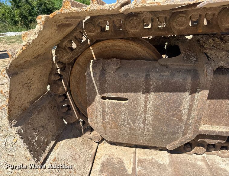 image for item DY0408 2006 John Deere 200C LC excavator