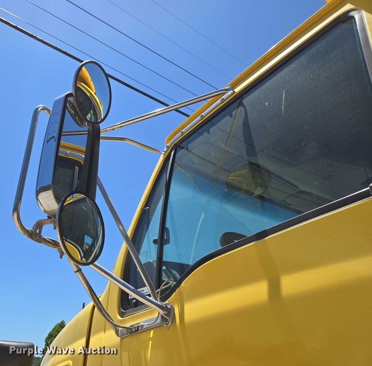 image for item DY0409 2009 Sterling L-Line dump truck