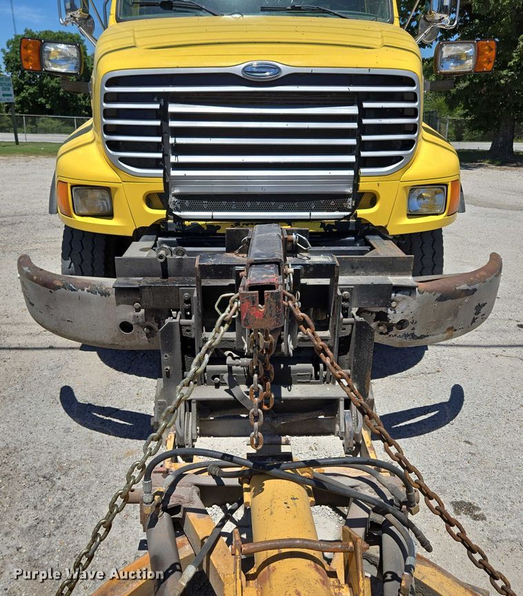 image for item DY0409 2009 Sterling L-Line dump truck