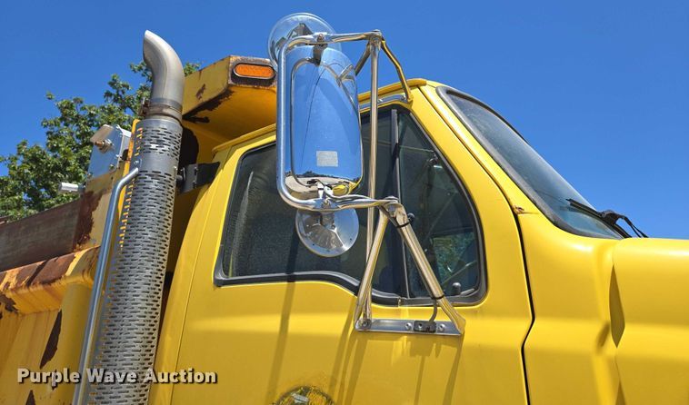 image for item DY0409 2009 Sterling L-Line dump truck