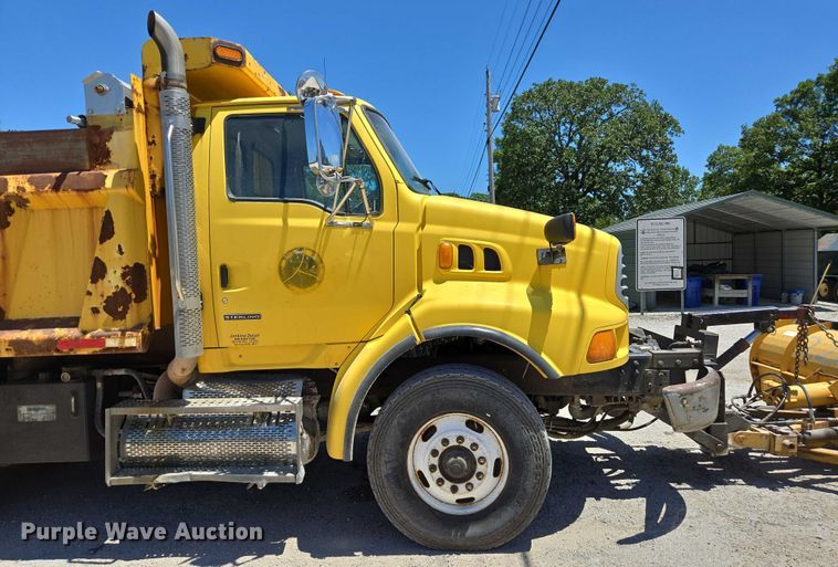 image for item DY0409 2009 Sterling L-Line dump truck