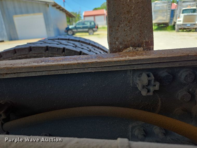 image for item DY0409 2009 Sterling L-Line dump truck