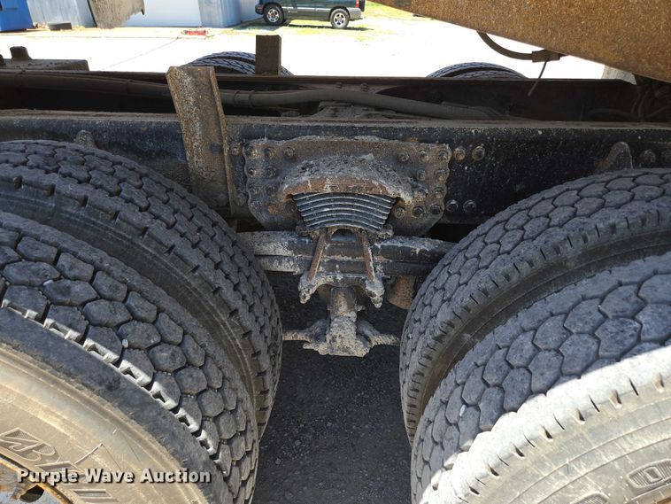 image for item DY0409 2009 Sterling L-Line dump truck