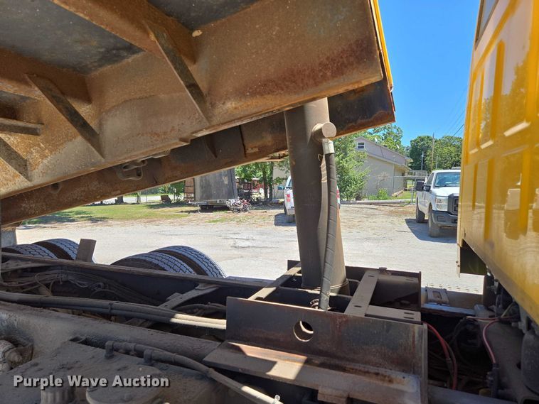 image for item DY0409 2009 Sterling L-Line dump truck