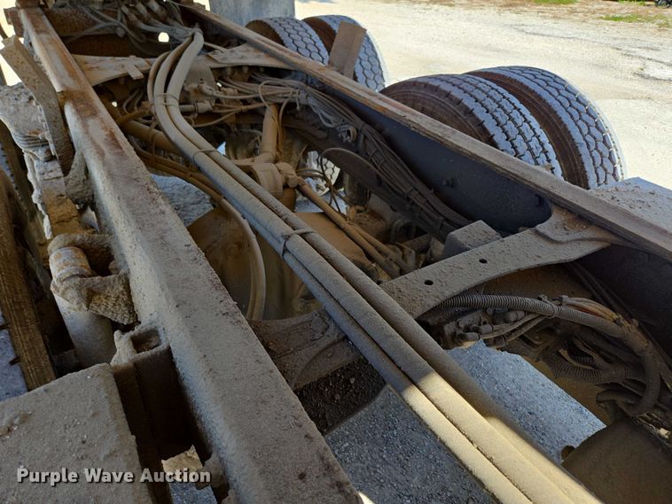 image for item DY0409 2009 Sterling L-Line dump truck