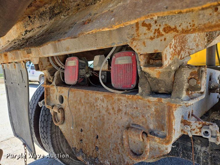 image for item DY0409 2009 Sterling L-Line dump truck