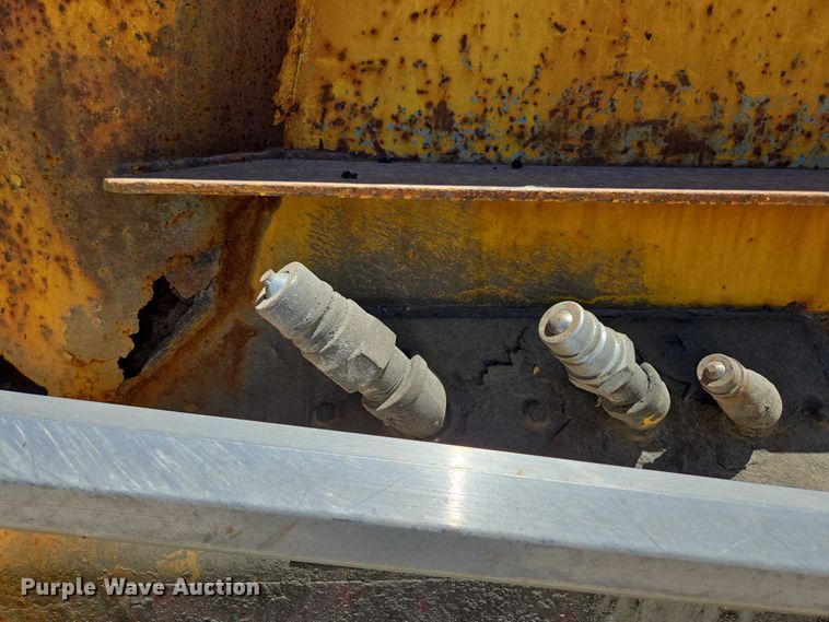 image for item DY0409 2009 Sterling L-Line dump truck