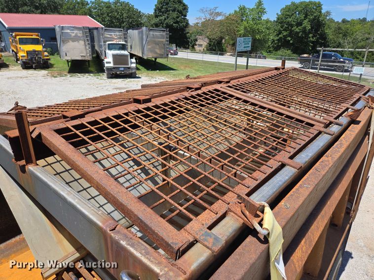 image for item DY0409 2009 Sterling L-Line dump truck