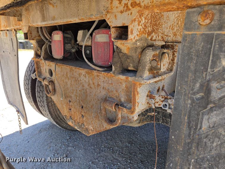 image for item DY0409 2009 Sterling L-Line dump truck