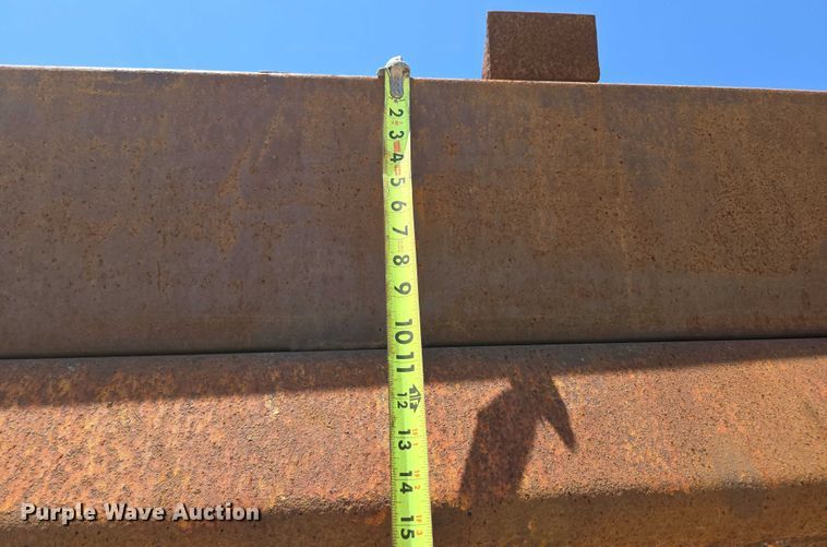 image for item DY0409 2009 Sterling L-Line dump truck