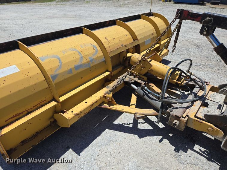 image for item DY0409 2009 Sterling L-Line dump truck