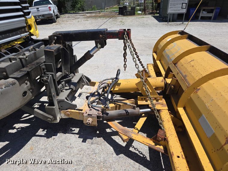 image for item DY0409 2009 Sterling L-Line dump truck