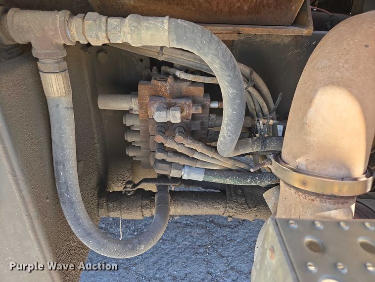 image for item DY0409 2009 Sterling L-Line dump truck