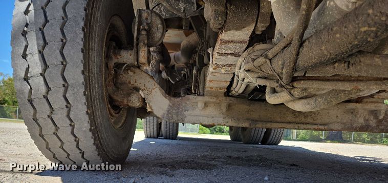 image for item DY0409 2009 Sterling L-Line dump truck