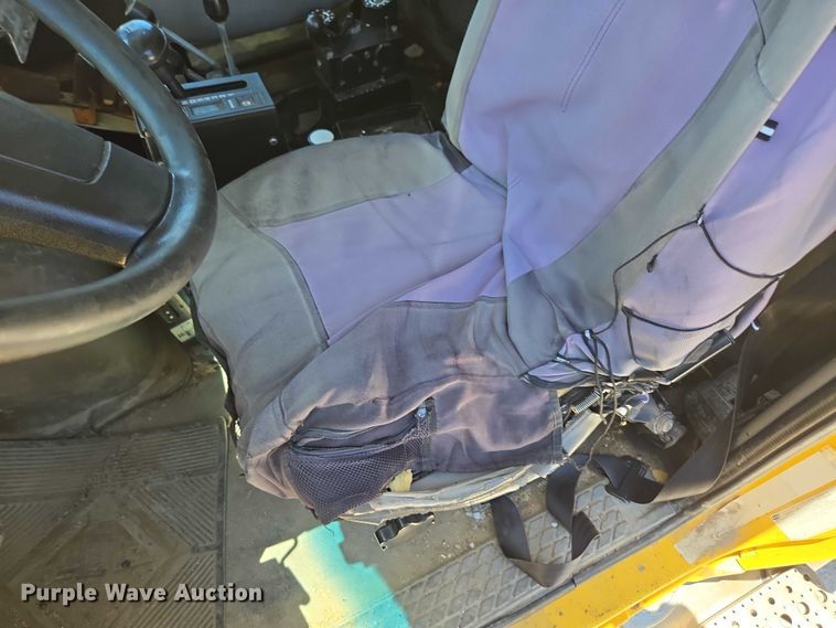 image for item DY0409 2009 Sterling L-Line dump truck