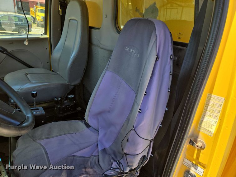 image for item DY0409 2009 Sterling L-Line dump truck