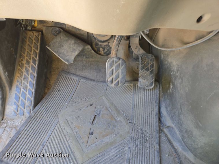 image for item DY0409 2009 Sterling L-Line dump truck