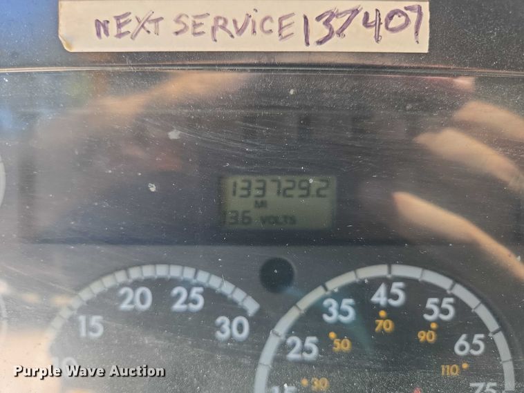 image for item DY0409 2009 Sterling L-Line dump truck