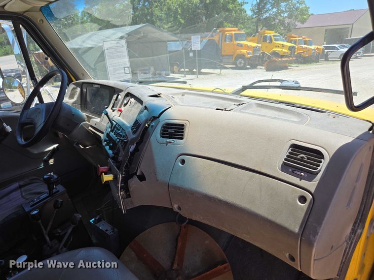 image for item DY0409 2009 Sterling L-Line dump truck