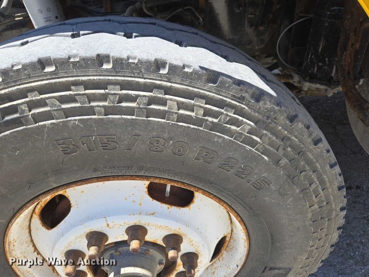 image for item DY0409 2009 Sterling L-Line dump truck