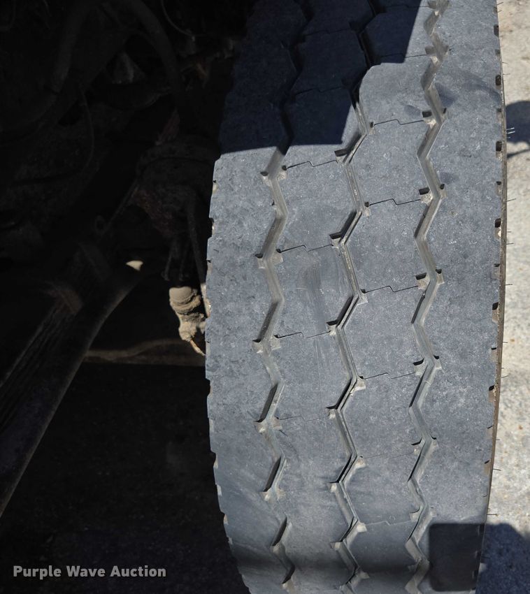 image for item DY0409 2009 Sterling L-Line dump truck