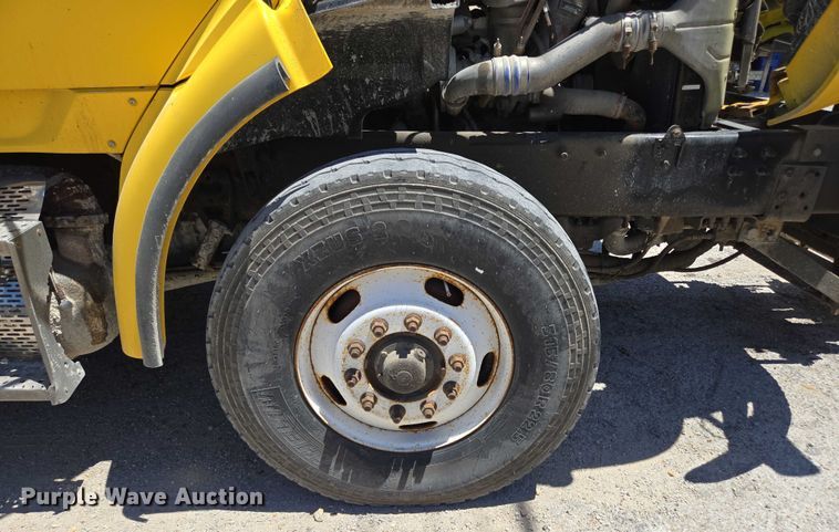 image for item DY0409 2009 Sterling L-Line dump truck