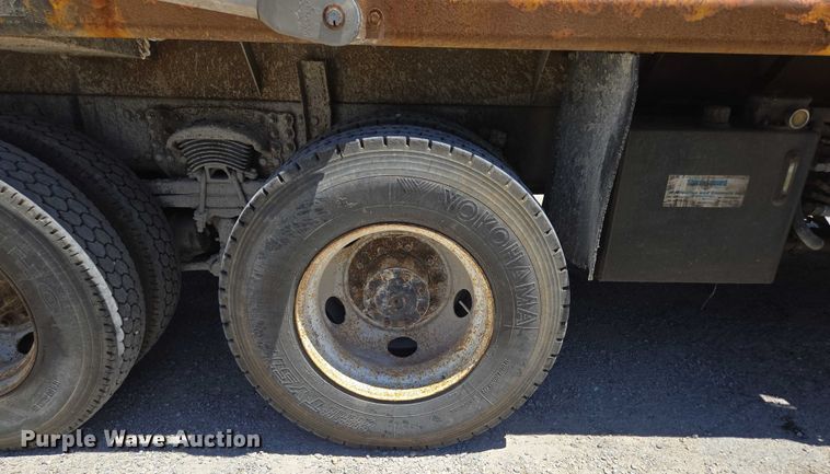 image for item DY0409 2009 Sterling L-Line dump truck