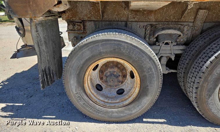 image for item DY0409 2009 Sterling L-Line dump truck