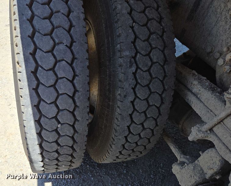 image for item DY0409 2009 Sterling L-Line dump truck