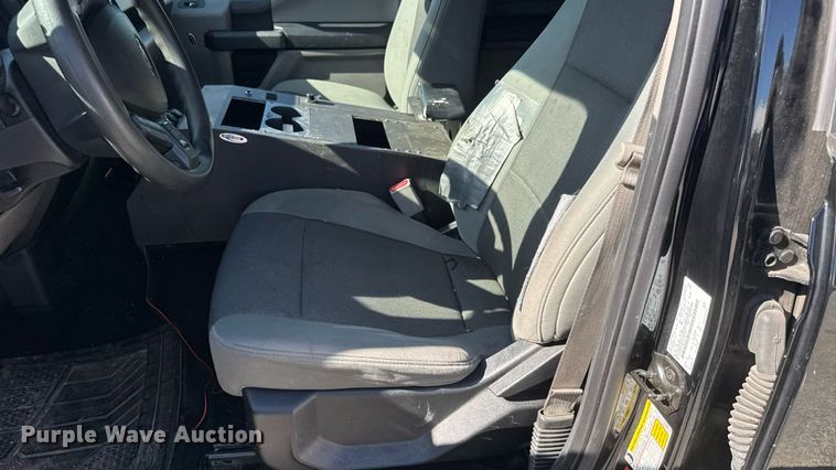 image for item DY0417 2017 Ford F150 SuperCrew pickup truck