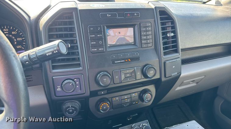 image for item DY0417 2017 Ford F150 SuperCrew pickup truck