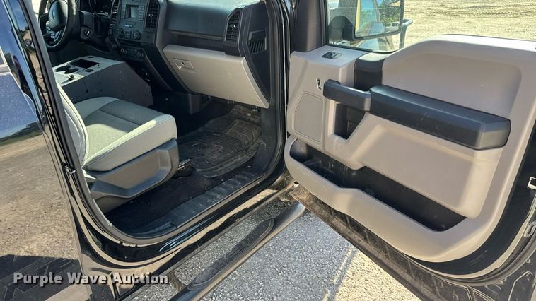 image for item DY0417 2017 Ford F150 SuperCrew pickup truck