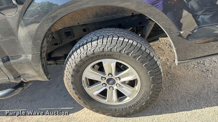 image for item DY0417 2017 Ford F150 SuperCrew pickup truck