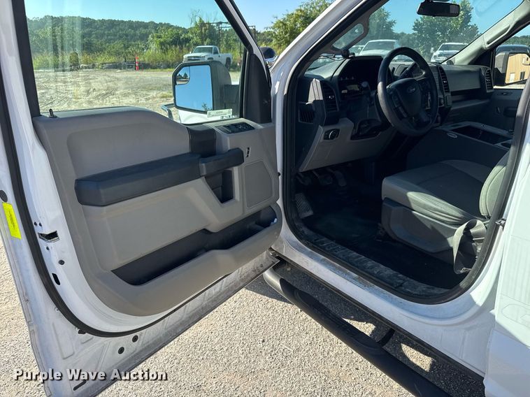 image for item DY0420 2017 Ford F150 SuperCrew pickup truck