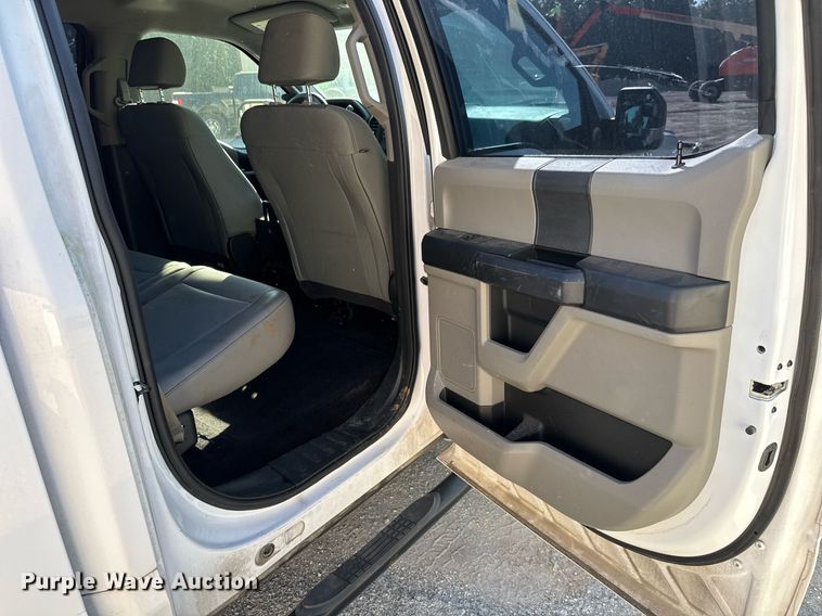 image for item DY0420 2017 Ford F150 SuperCrew pickup truck