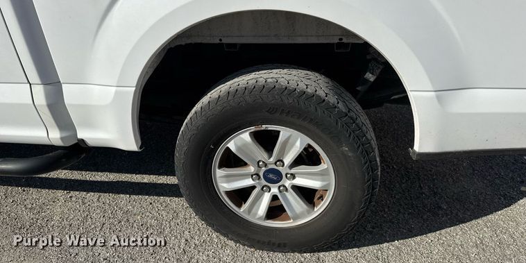 image for item DY0420 2017 Ford F150 SuperCrew pickup truck