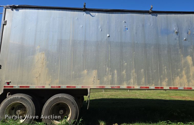 image for item DY0421 2016 Mac refuse trailer