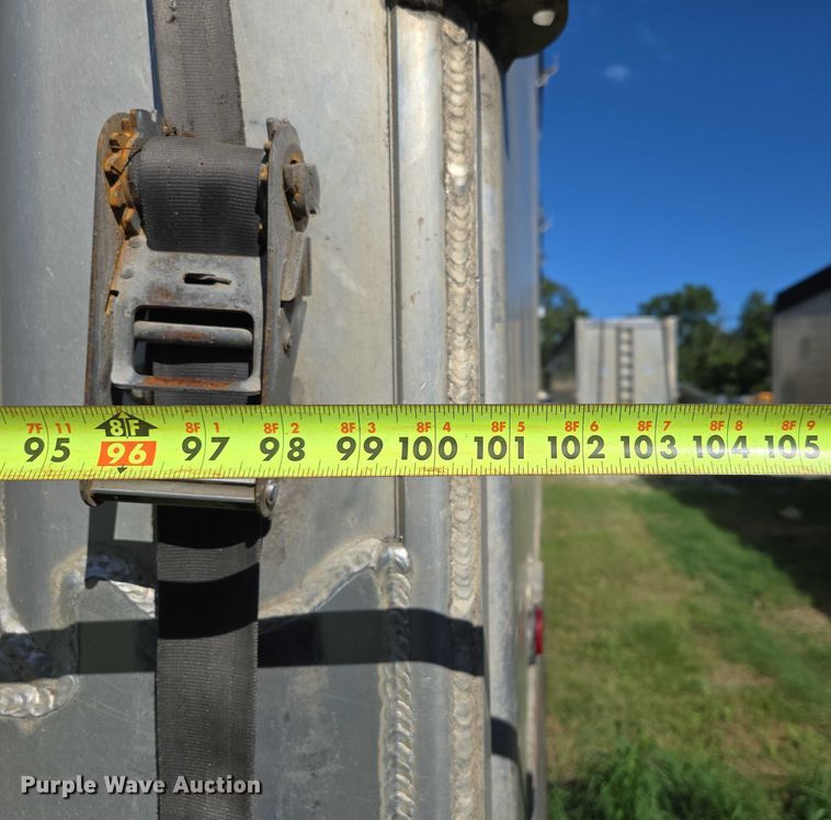 image for item DY0421 2016 Mac refuse trailer