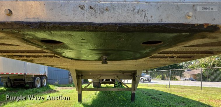 image for item DY0421 2016 Mac refuse trailer