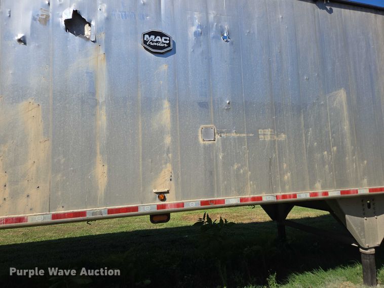 image for item DY0421 2016 Mac refuse trailer