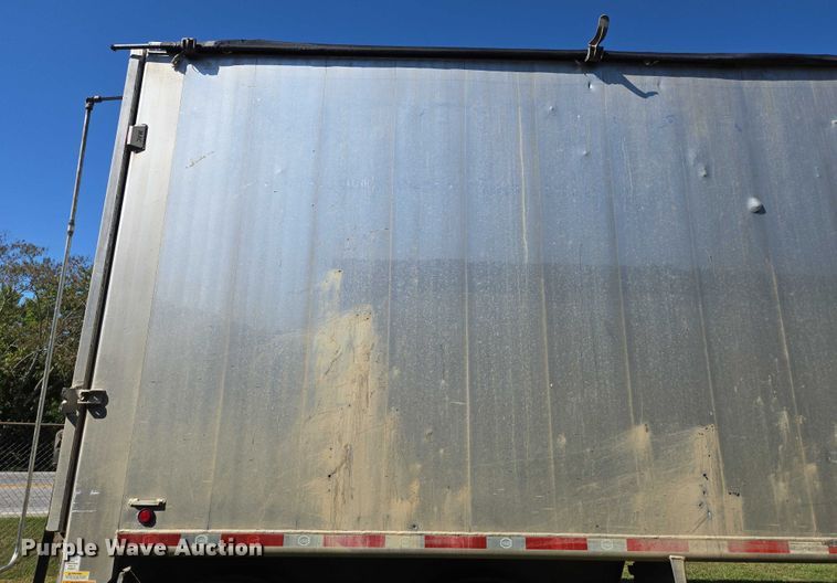 image for item DY0421 2016 Mac refuse trailer