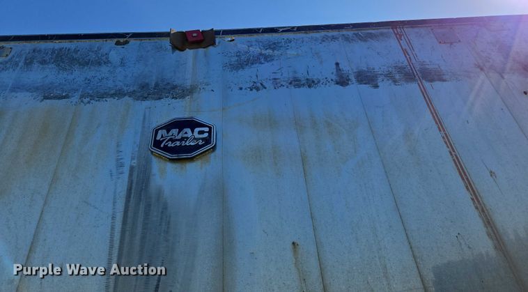 image for item DY0421 2016 Mac refuse trailer