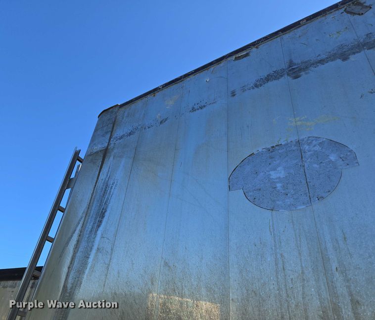 image for item DY0421 2016 Mac refuse trailer